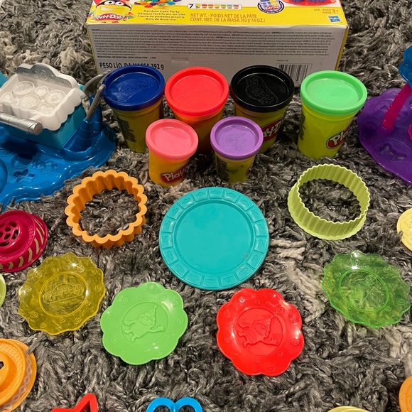 Play-Doh rainbow cake set Cupcake Decoration Kit Arts & Crafts - Picture 4 of 7